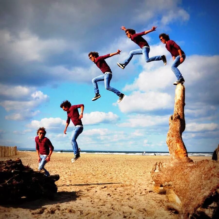 First jump. Креативные фото. Интересные фотосессии. Разнообразные прыжки. Покадровая съемка.