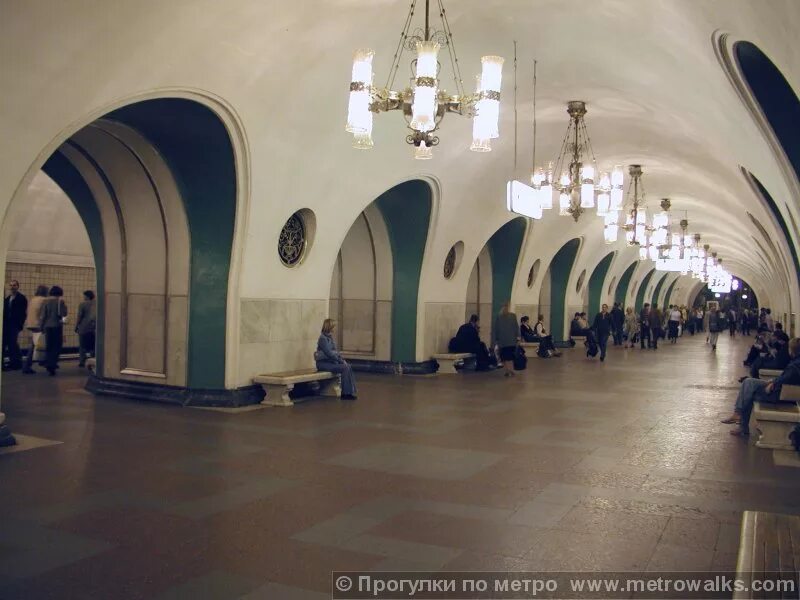 Схема метро москвы вднх. Комсомольская (станция метро, кольцевая линия). Комсомольская станция до вднх. Экскурсия подземные дворцы москвы. Станция метро вднх вестибюль.