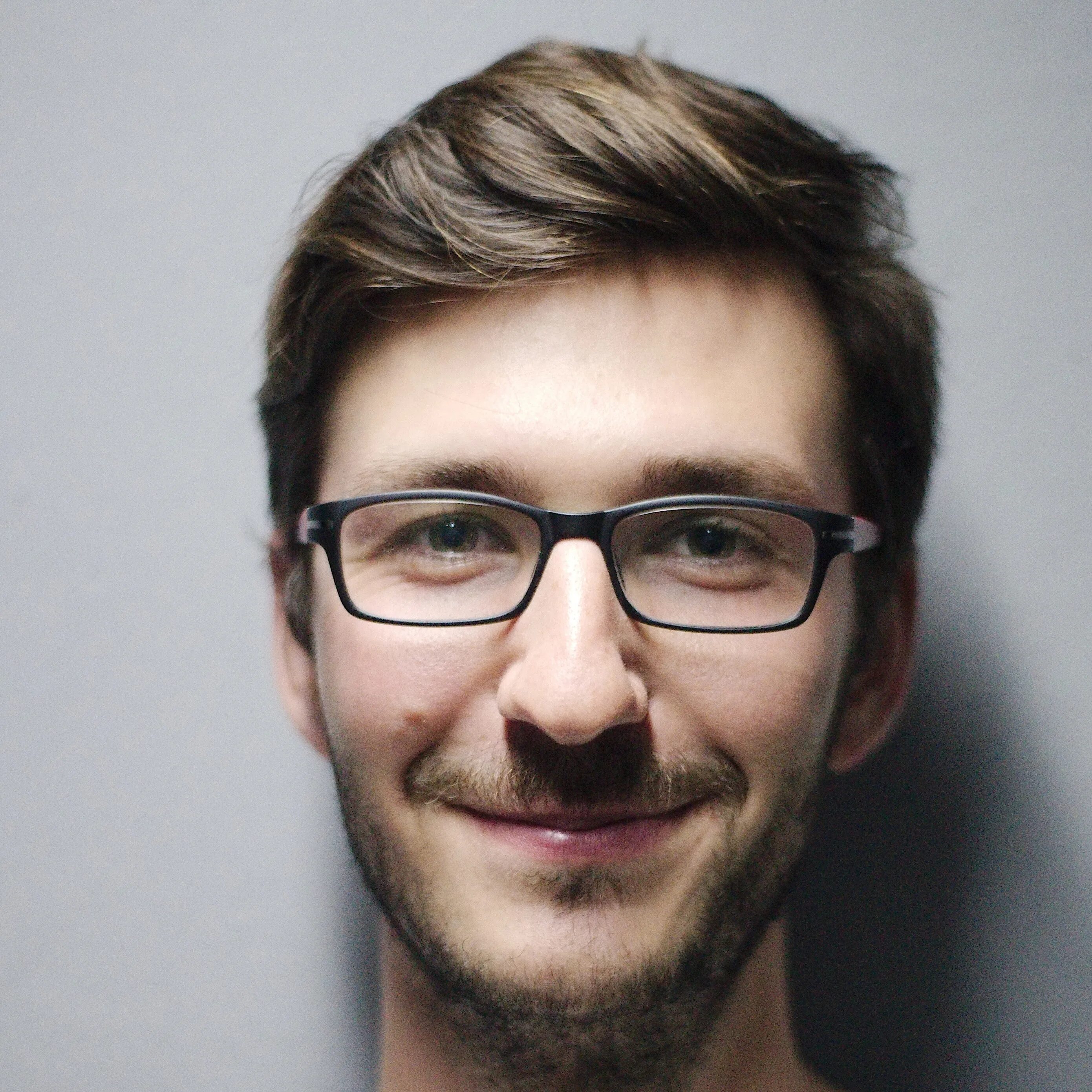 Силуэт головы человека анфас. Аватарка пользователь отдыхает. Человечки в кругу. Силуэт человеческой головы. Пользователь девушка.