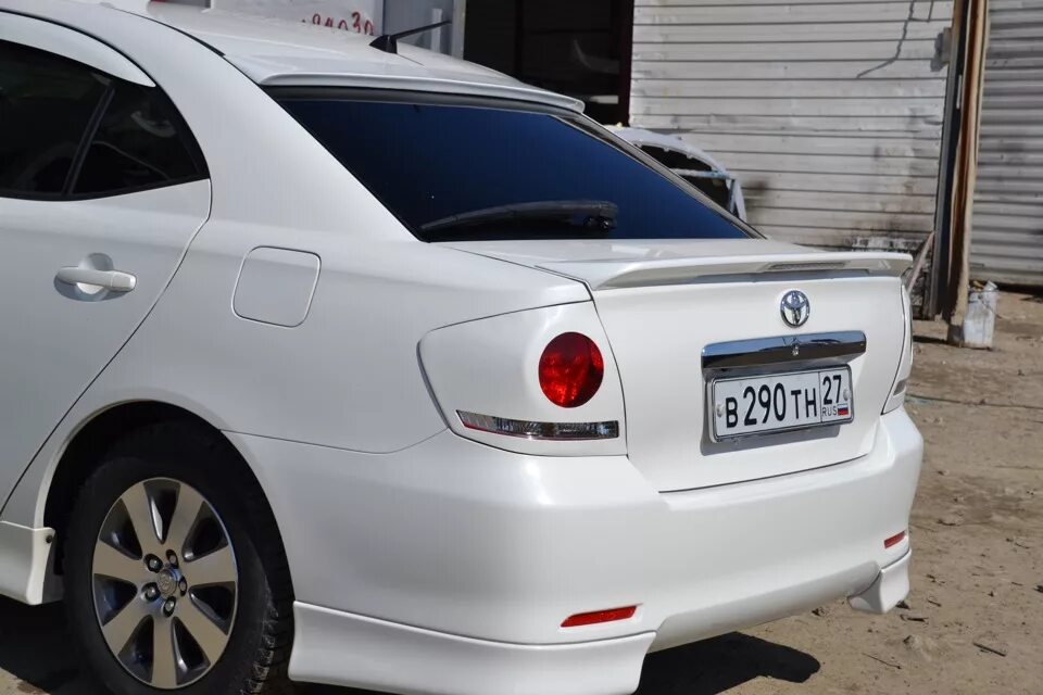 Спойлер тойота аллион. Спойлер на toyota allion 240. Спойлер премио 260. Спойлер на allion 240. 2005.