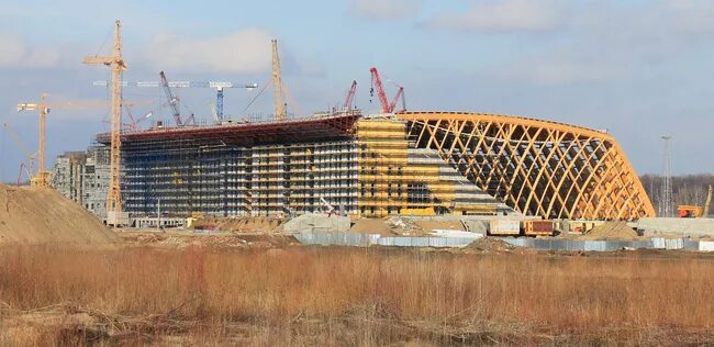 На какой стадии строительство. Дворец водных видов спорта Казань стройка. Kazan Palace стройка. ДВВС Екатеринбург Универсиада. Дворец водных видов спорта Екатеринбург заканчивается стройка.