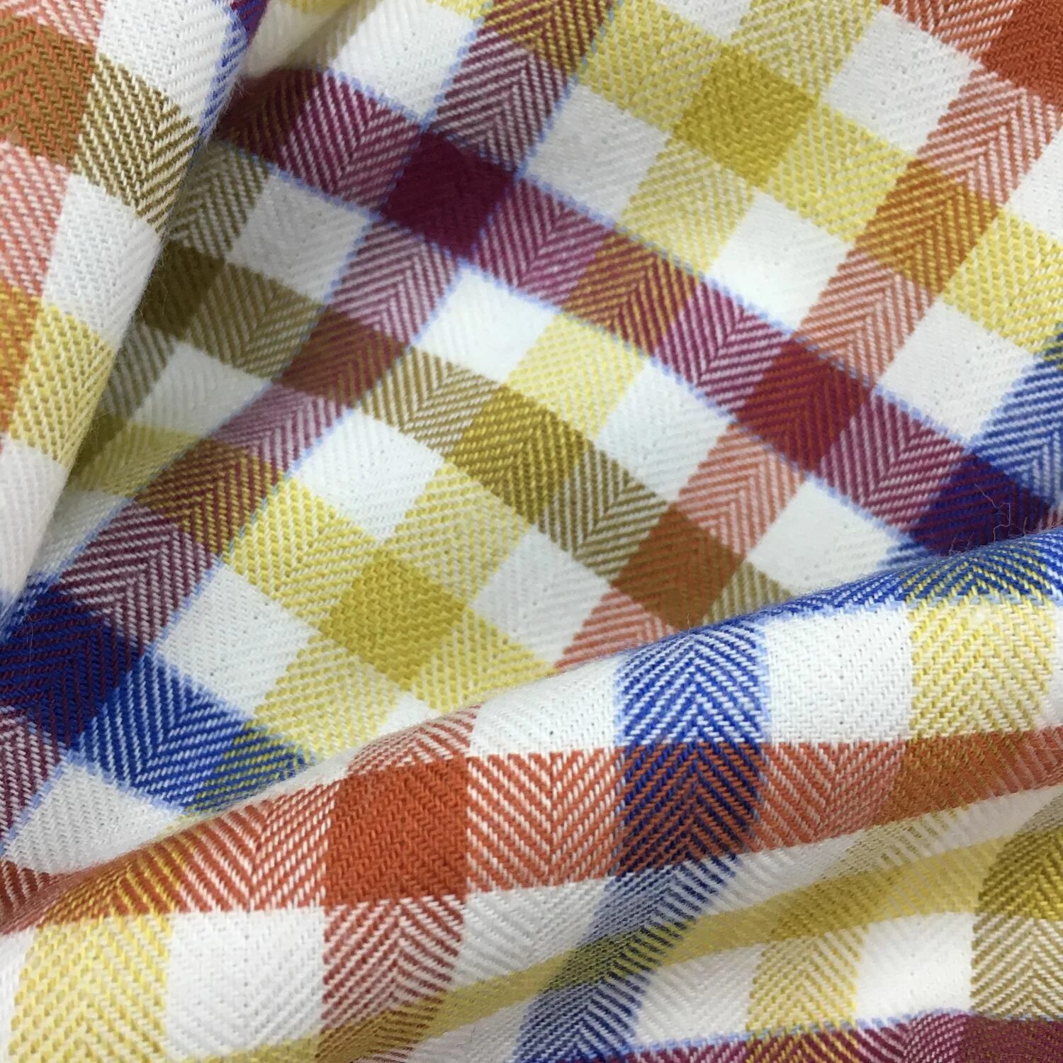 Фланель какой. Ткань finch friends flannel. фланель. фланелевая ткань. байковая ткань.
