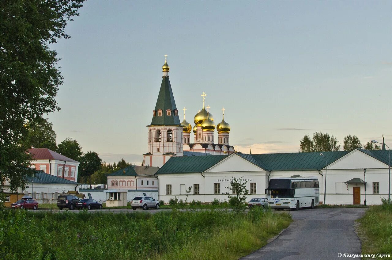 Боровичи монастырь свято