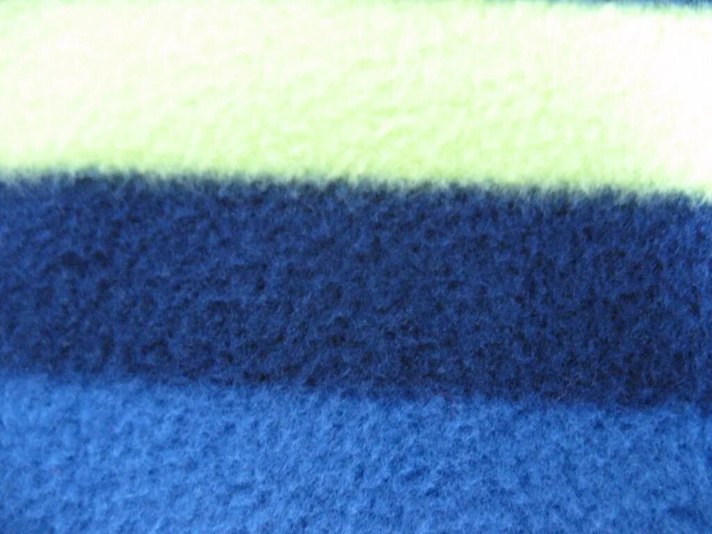 Флисовая ткань. Флис двусторонний ткань. Флис 300 г/м2. Как отличить флис. Флис и футер разница.