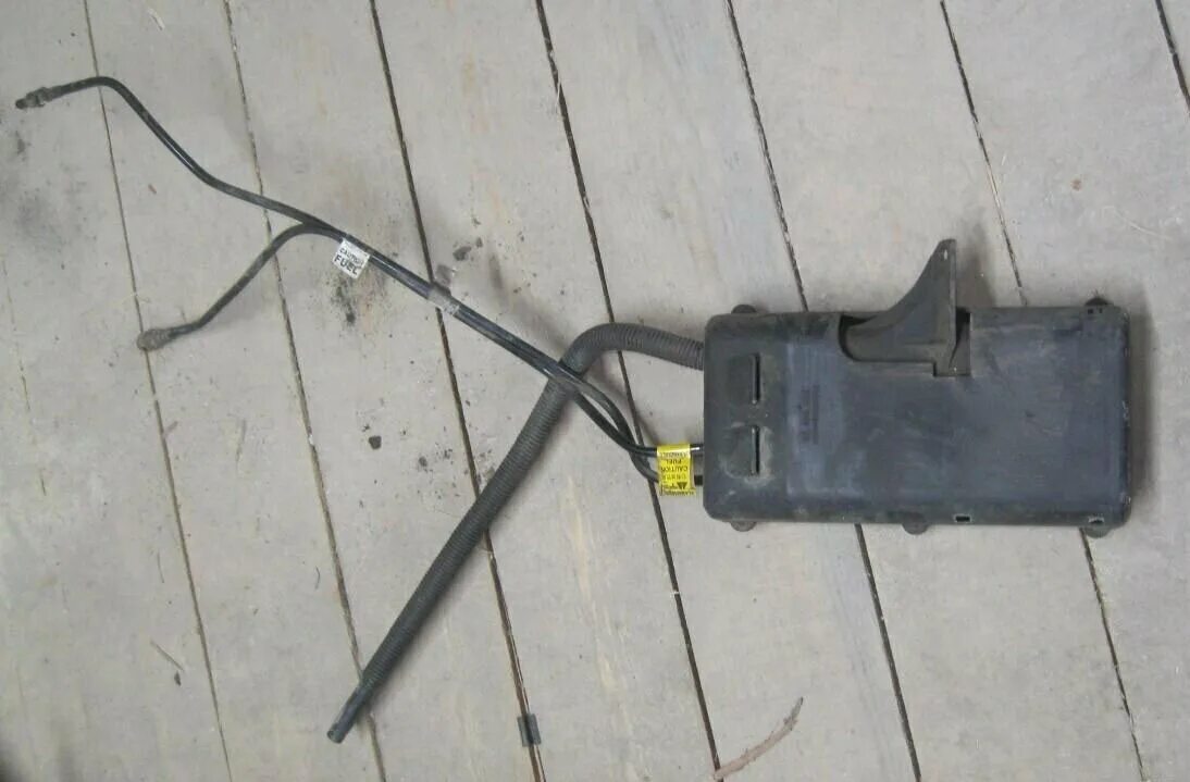 Абсорбер нива 2123. Абсорбер топливный кашкай. 6 артикул. Абсорбер авео т250. Клапан адсорбера шевроле круз.