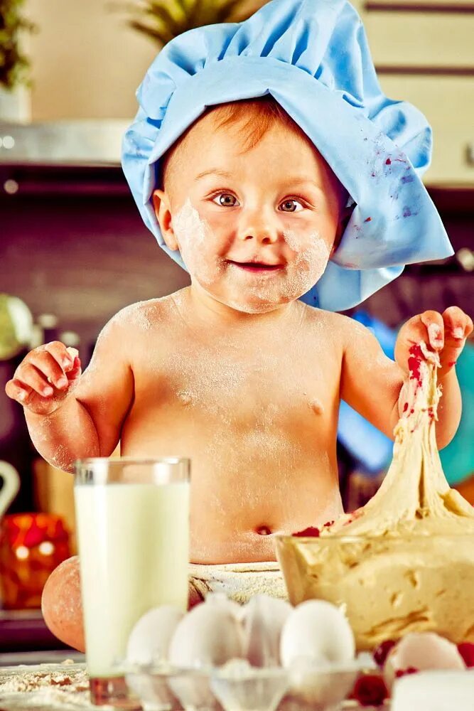 Cooking babies. Кухня для детей. Фотосессия на кухне с малышом. Повар для детей. Маленький повар.