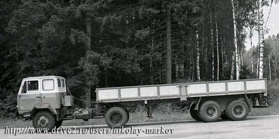Каз 4540 с прицепом гкб 8535. Каз 606 колхида салон. Почему каз. Задний мост каз 4540. Каз-4540 колхида.