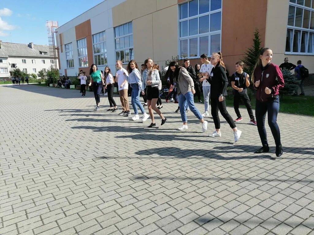 Школа Полесская СОШ МАОУ. Полесск школа. Школа на Полесской Калуга. Полесская 31 школа. Электронный журнал полесской школы