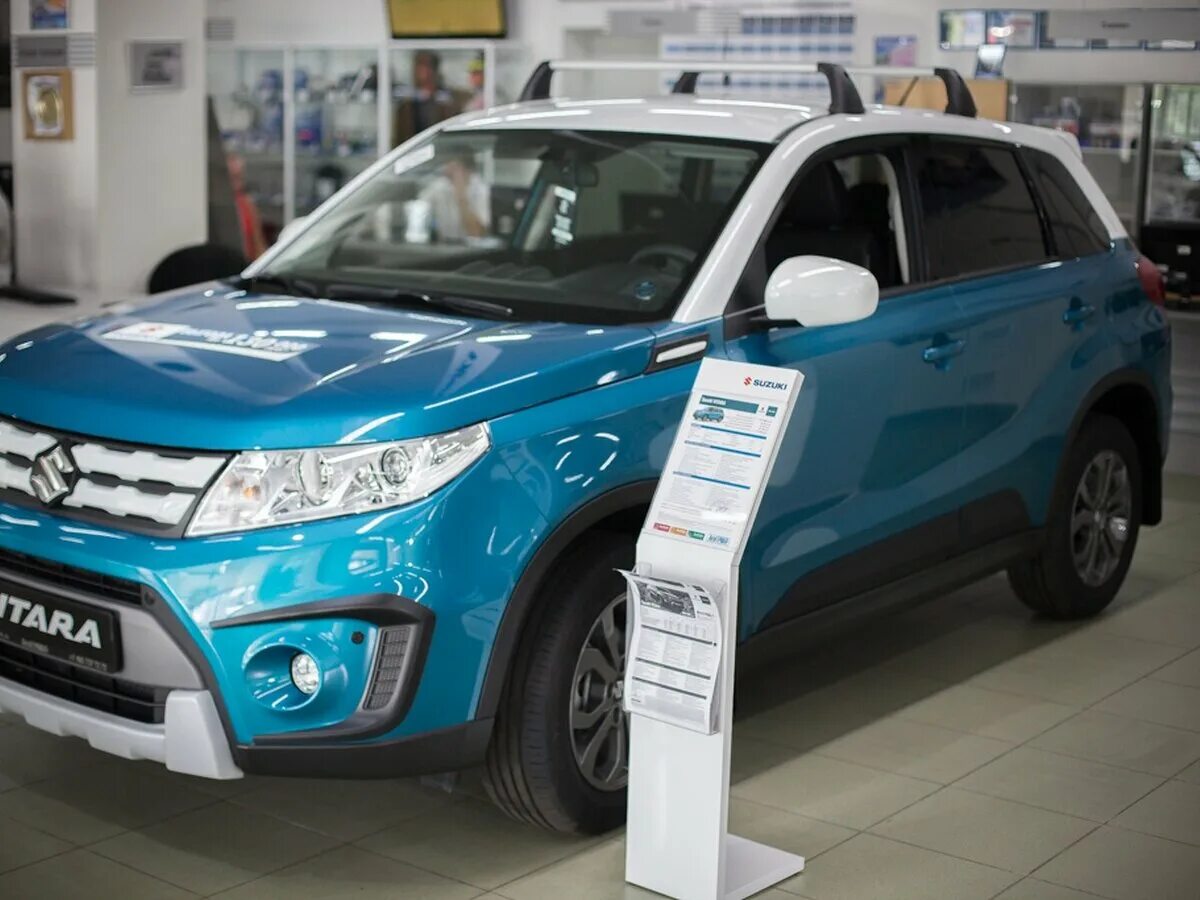 Купить сузуки витара у официального. Suzuki Vitara 2018. Сузуки Витара голубая. Suzuki Vitara 2. Сузуки Витара 2 2018.