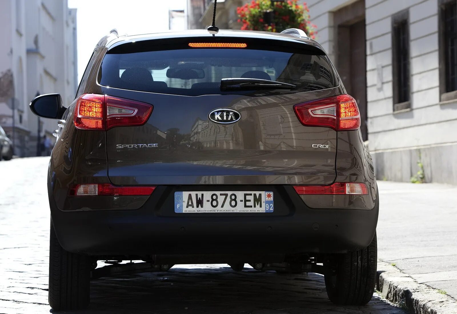 Фото машина задний. Kia Sportage 2011 сзади. Киа Спортейдж 3 зад. Kia Sportage 3 сзади. Kia Sportage 2013 сзади.