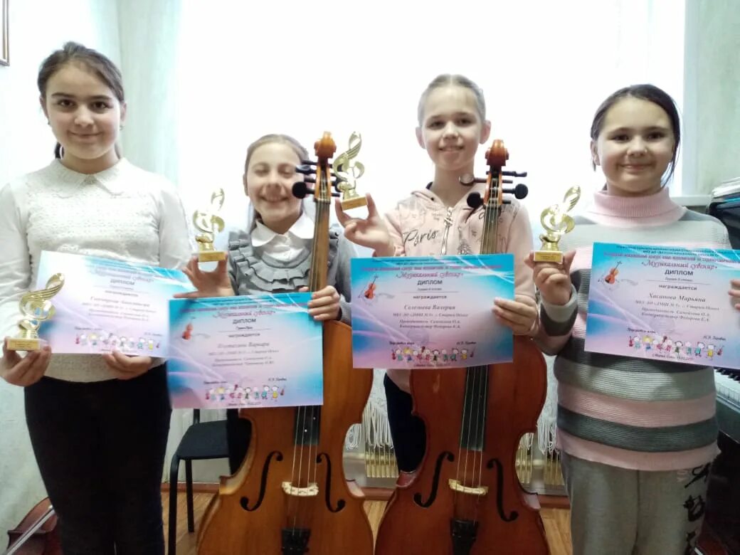 искусство наброска конкурс. музыкальный уголок в детском саду. витамин северск дши танец. конкурсы в дши 11 киров. школа искусств иллюстрации.