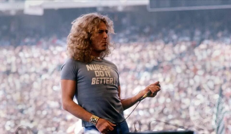 Солист лед зеппелин. Солист led zeppelin. роберт плант. led zeppelin плант. роберт плант лед зеппелин.