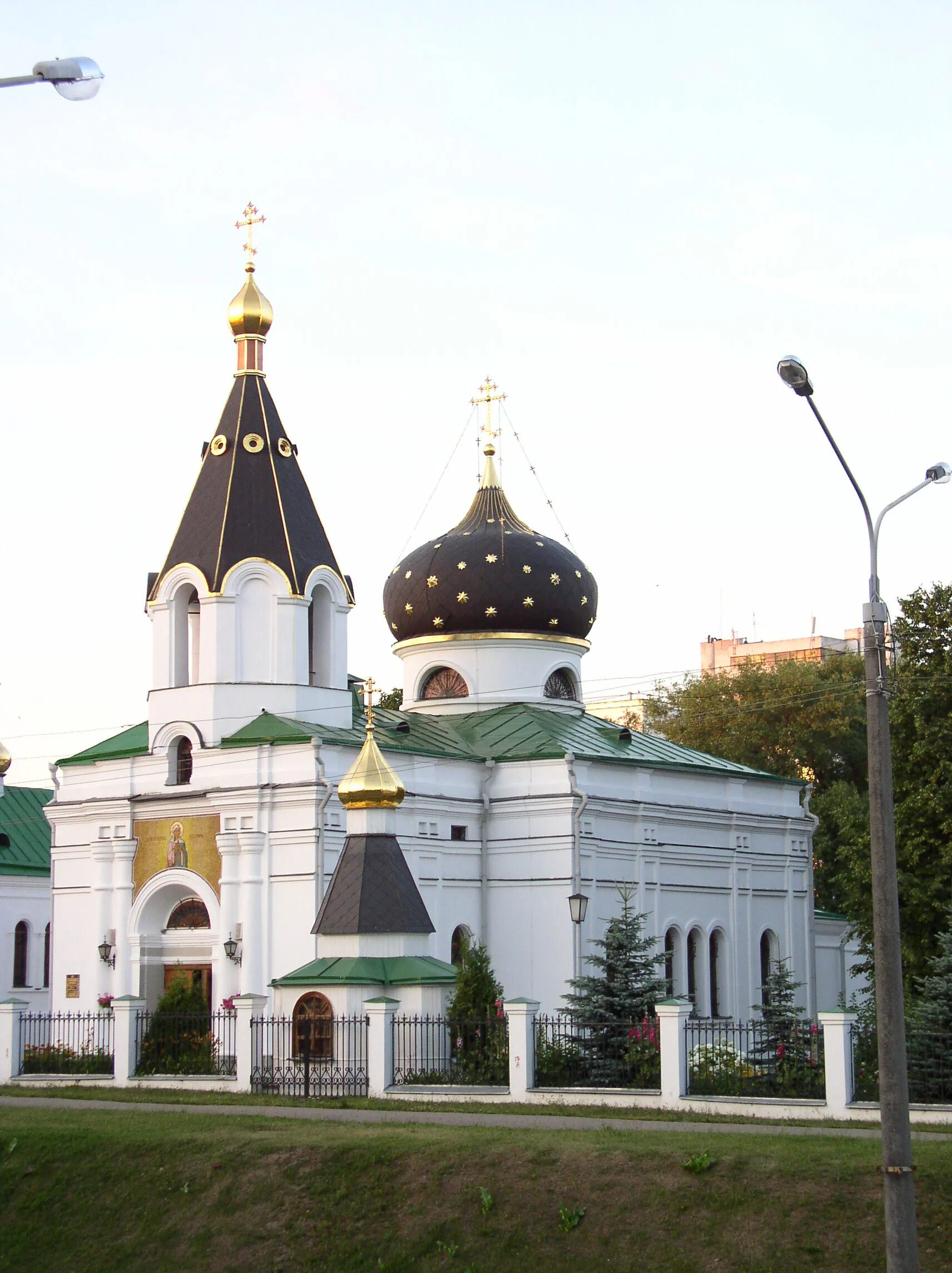 Свято-Елизаветинский монастырь Минск. Елизаветинский монастырь в Минске. Храмы Свято Елизаветинского монастыря. Белоруссия женские монастыри.