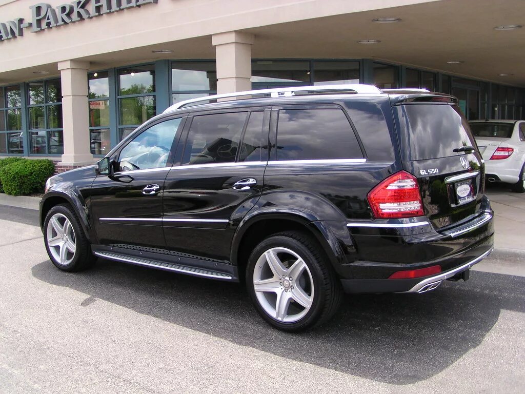 Gl 2011 года. Mercedes gl 550. mercedes gl 550 amg. mercedes gl 550 2008. gl 550 2011.
