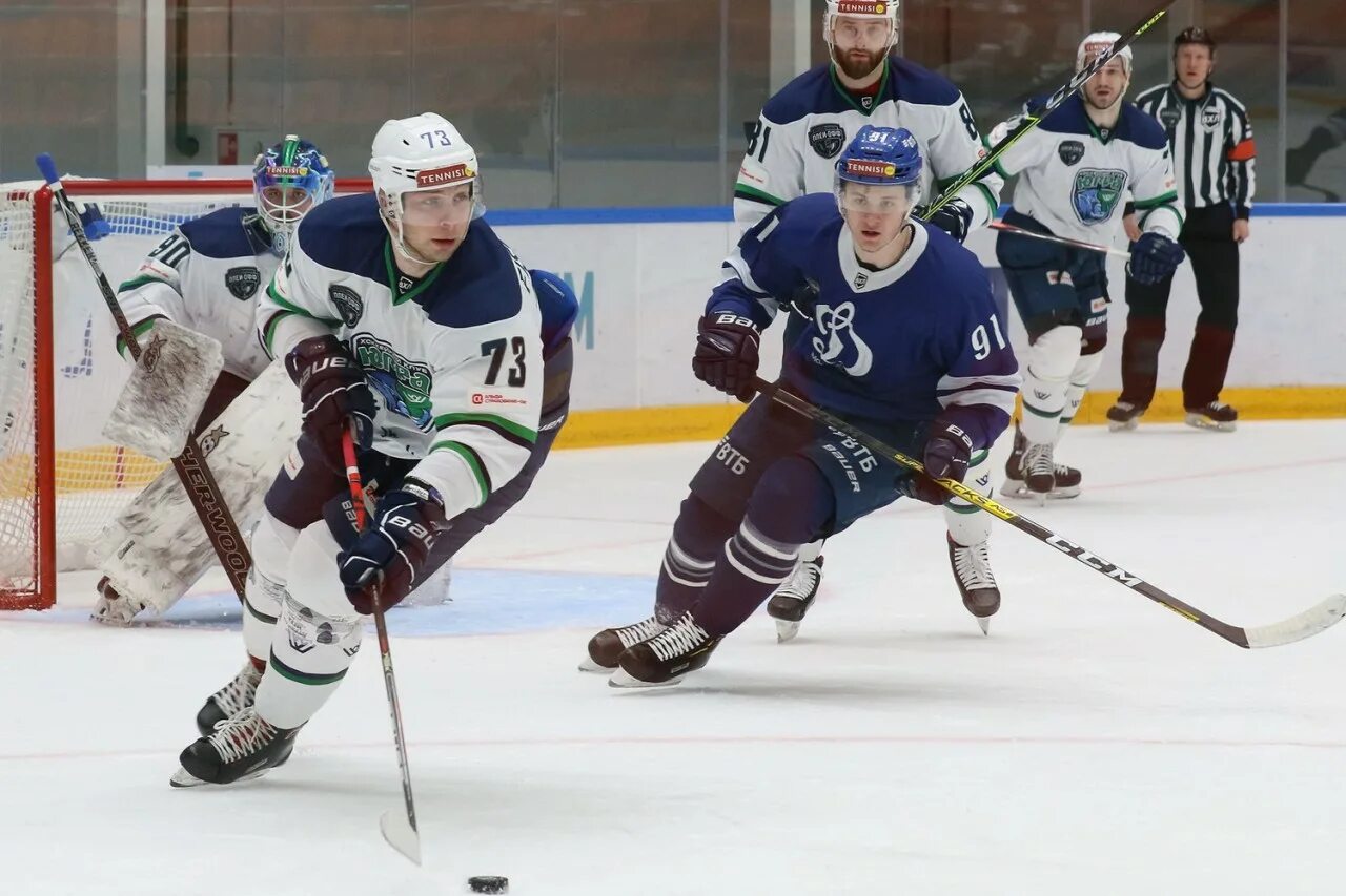 Российская хоккейная команда. Югра 2005. Горняк учалы локомотив москва. Стадион хк югра. Крк арена-югра ханты-мансийск.