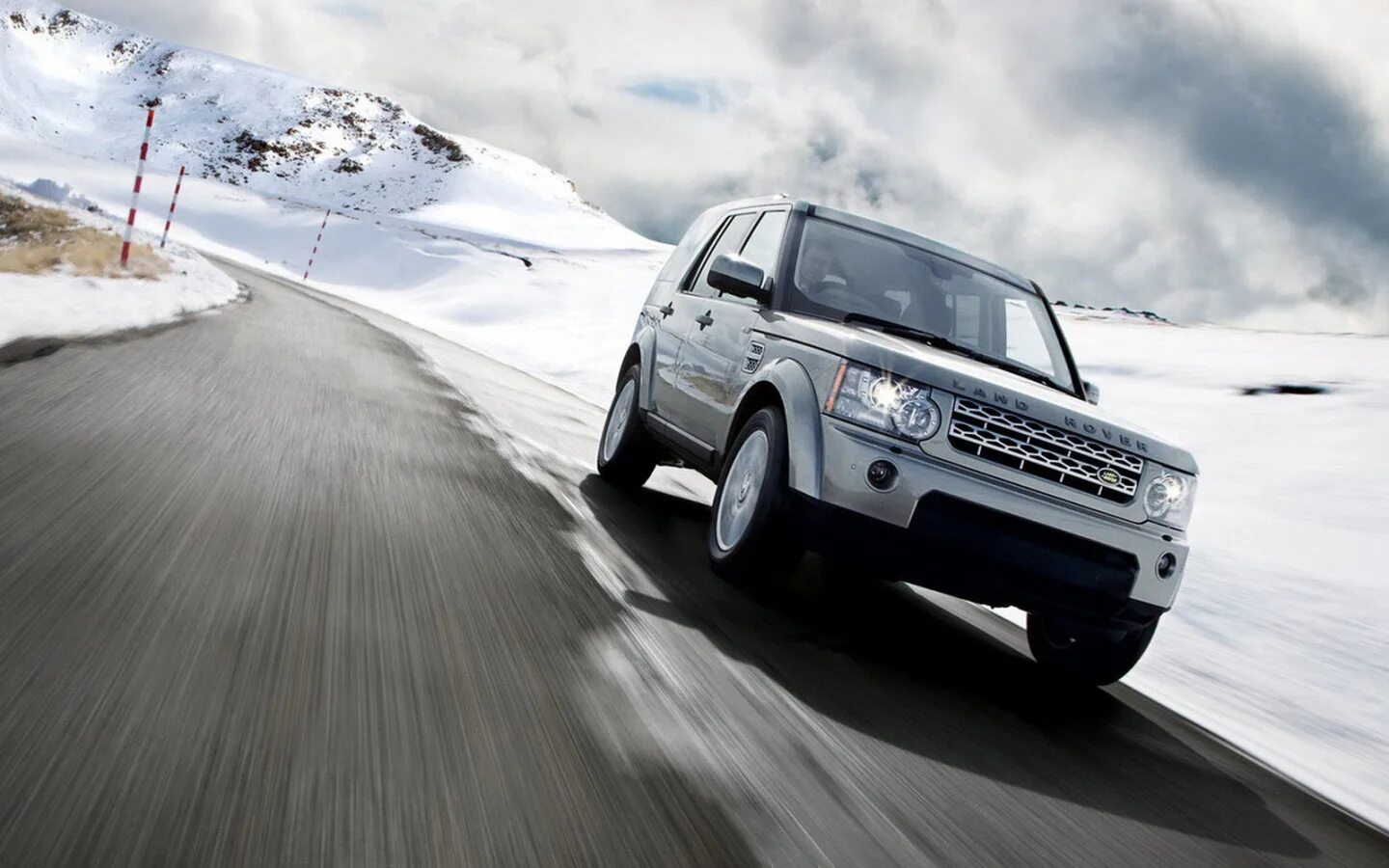 Обои ленд Ровер Дискавери 4. Snow Runner ленд Ровер. Land Rover range Rover 5 Snow. Обои на рабочий стол ленд Ровер Дискавери 4.