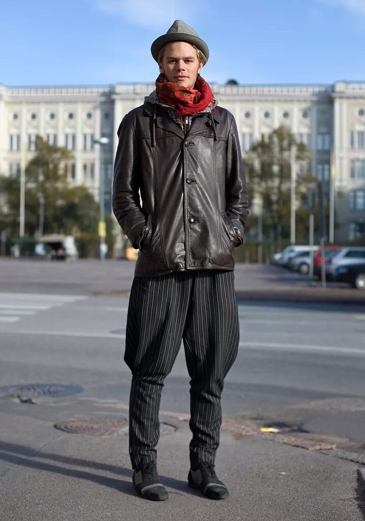 Человек был одет. Финская мужская мода. Деревенский модник. Финские парни. Финский стиль одежды мужчины.