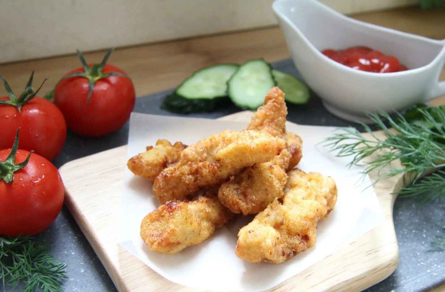 Как сделать куриные стрипсы. Стрипсы кфс. стрикс кфс. куриные стрипсы kfc. стрипсы межениновка.