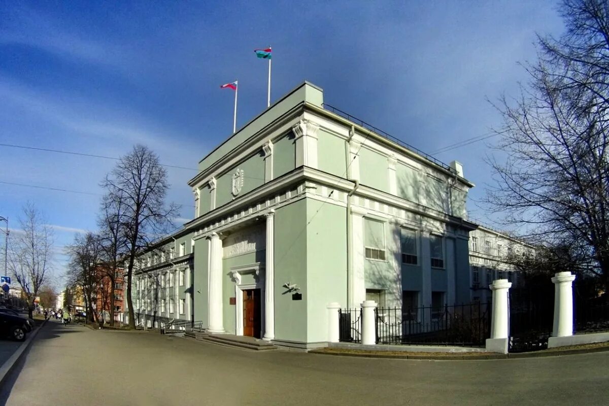 промышленности и торговли республики карелия. министр экономического развития республики карелия. отрасли производства. петрозаводск здание кареллеспрома. петрозаводск здание правительства республики.