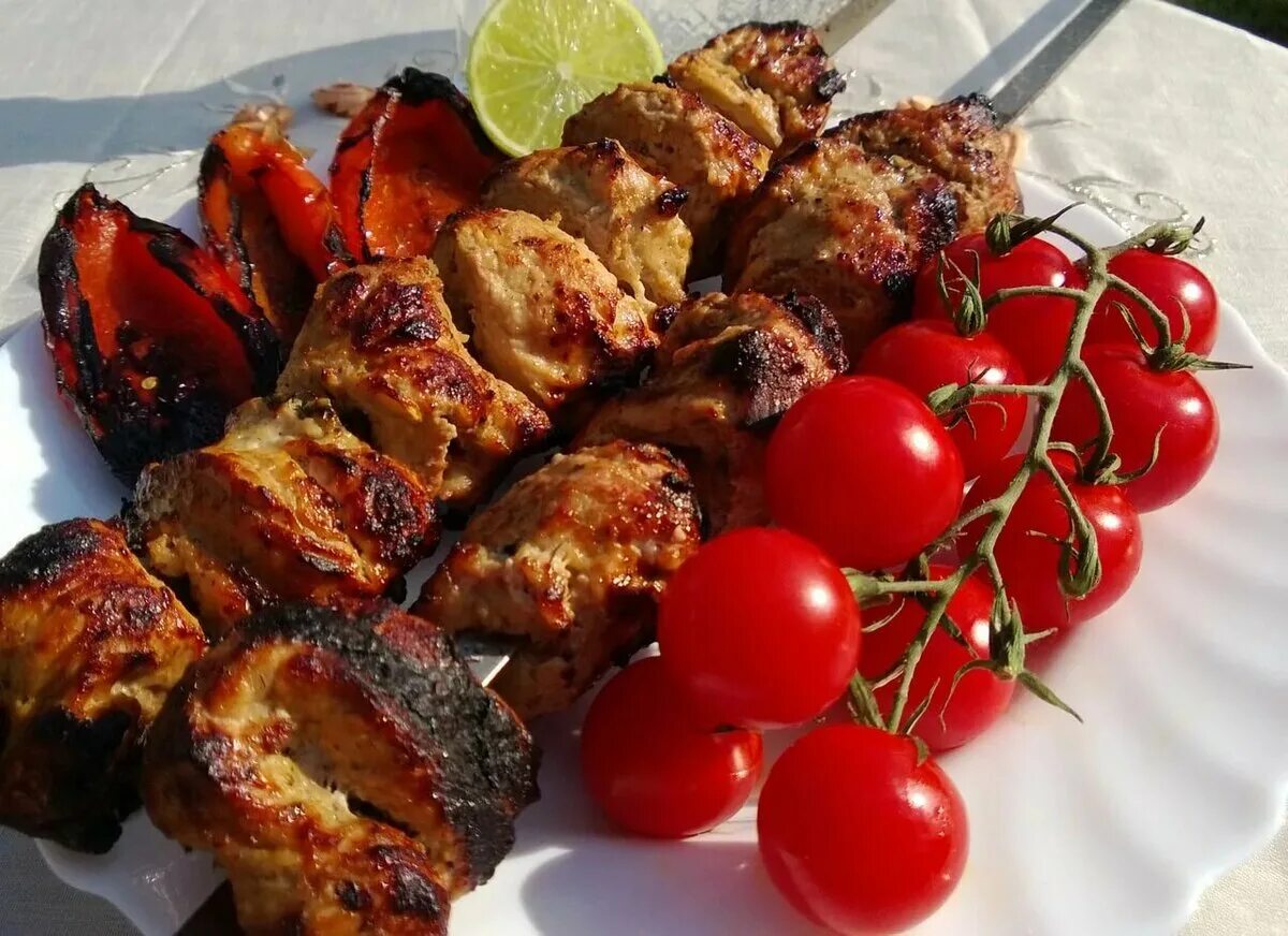 Шашлык замариновать вкусно и сочно. Мцвади хоровац. шашлык хоровац. красивый шашлык. аппетитный шашлык.