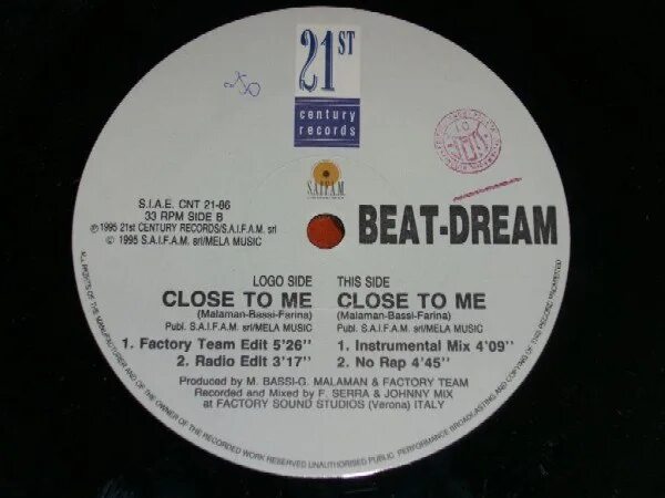 Dream close. Dream Beats. CD диски 1995. Dream Beat логотип. Dream Beat Everybody move.