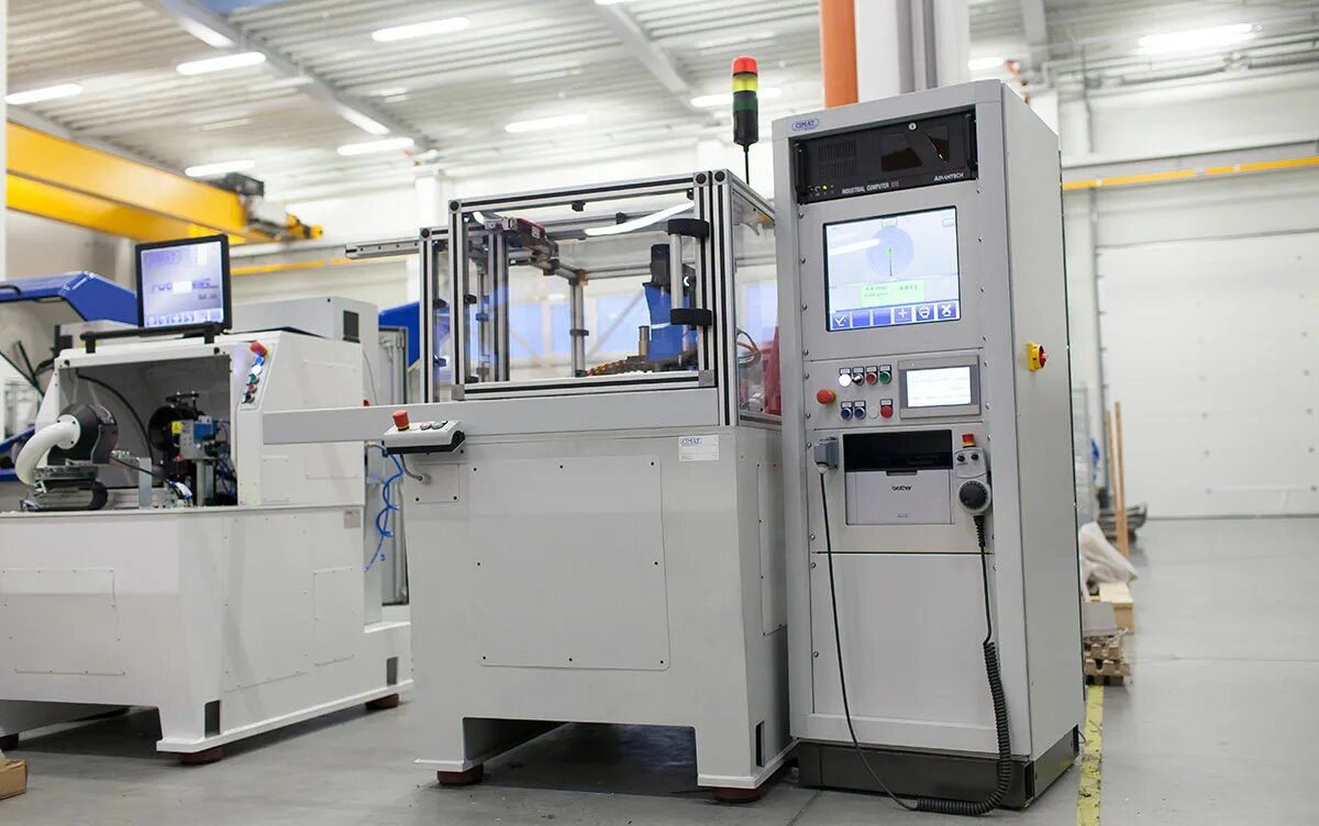 Наладчик автоматических линий и агрегатных станков. Наладчик станков с чпу. Наладчик станков. Оператор производственной линии. Оператор-наладчик станков.