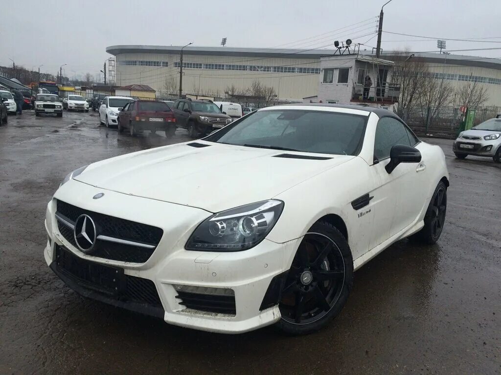 Купить мерседес без пробега. Мерседес 5.5 AMG. SLK 5 AMG. Мерседес с пробегом. Машина Казань Мерседес.