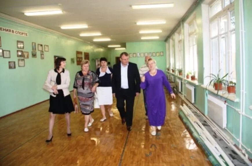 Волоколамск привокзальная средняя общеобразовательная школа. Привокзальная школа волоколамск. Школа волоколамск. Привокзальная школа. Школа 2 волоколамск ул школьная.