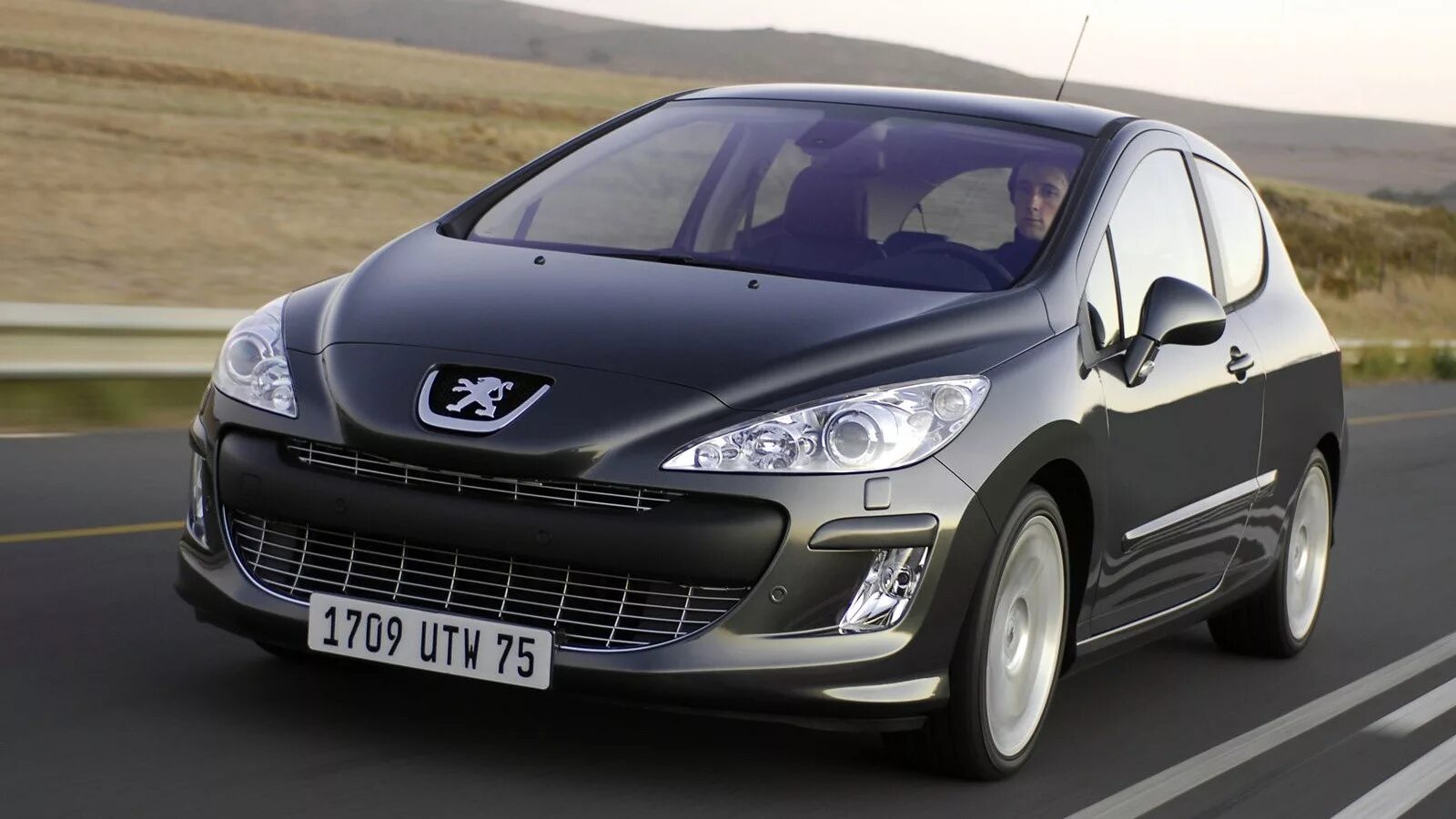 Какое пежо лучше купить. Пежо 308. Peugeot 308 308. Peugeot 308 3door. Peugeot 308 хэтчбек.