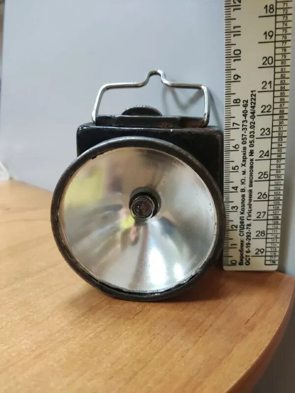 В среднем из 200 карманных фонариков поступивших. Фонарь наголовный 12v 8 град. 150 фонариков 18 неисправных. Skilhunt на аа. В среднем 50 карманных фонариков.