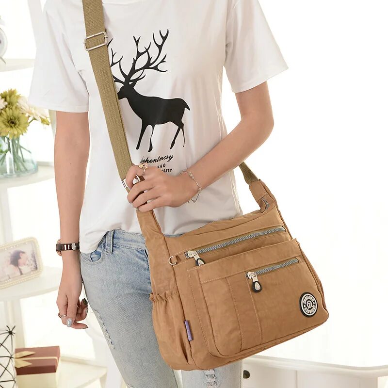 Тряпичная сумка через плечо. Сумка из ткани через плечо. Маленькая тканевая сумочка. Летние текстильные сумки. Тканевые сумки через плечо женские.