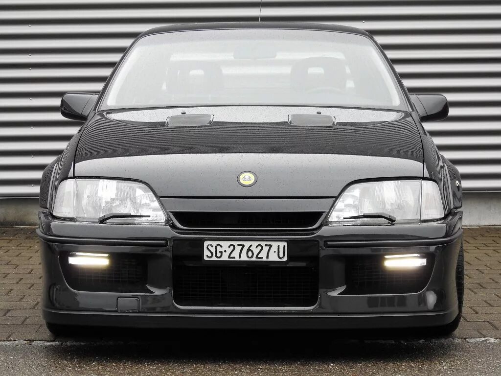 Opel lotus. Опель Омега Лотус. Opel Lotus Omega 1990. Опель Lotus Omega. Опель Омега Лотус 2.2.