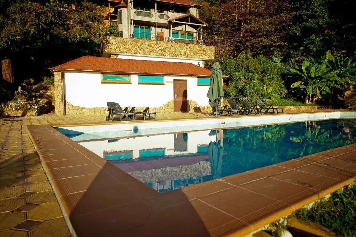 Сочи снять дом у моря с бассейном. Сочи бассейн вилла. villa spa сочи. вилла с бассейном в сочи. вилла гармония сочи.