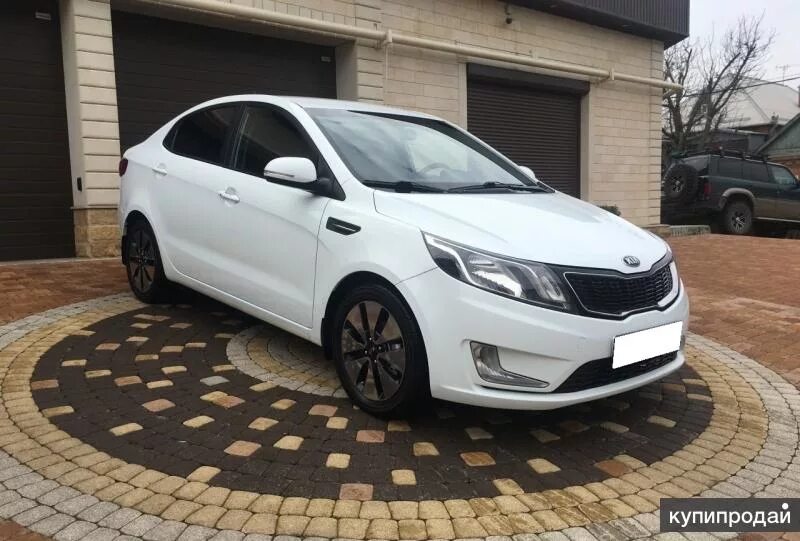 Kia Rio 2014. Киа Рио белая 2014. Kia Rio 2014 года выпуска. Киа Рио 2014 бежевая.