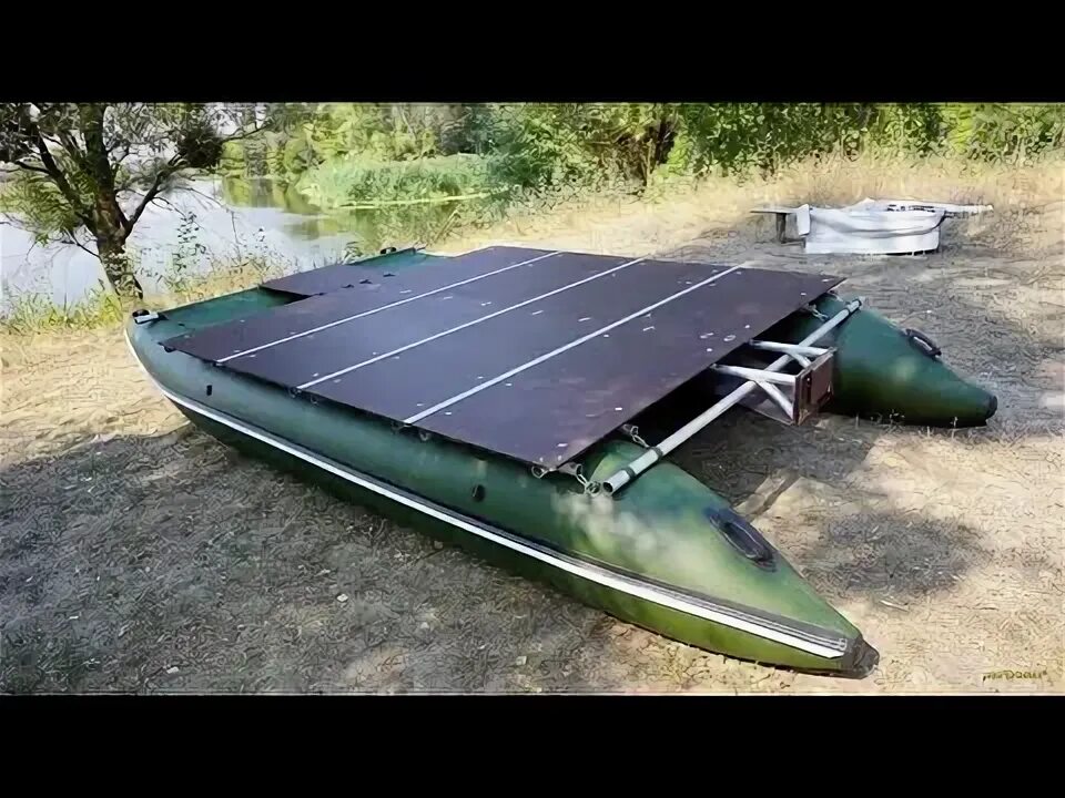 Катамаранные лодки пвх. Sundeck катамаран. boathouse надувной катамаран. лодка тревел макс 830. лодка пвх катамаранного типа.