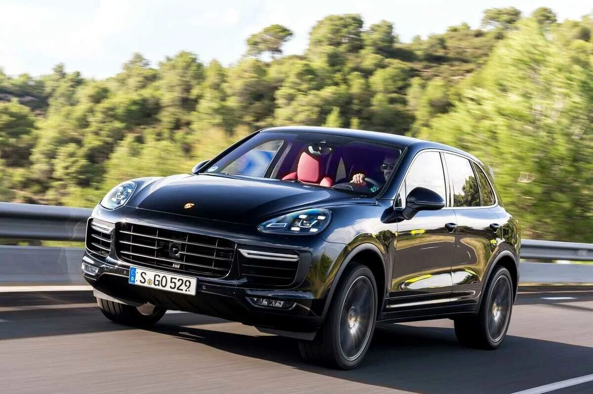 Порше Кайен 2015. Порше Кайен джип. Porsche Cayenne кроссовер. Машина Порше Cayenne 2015.