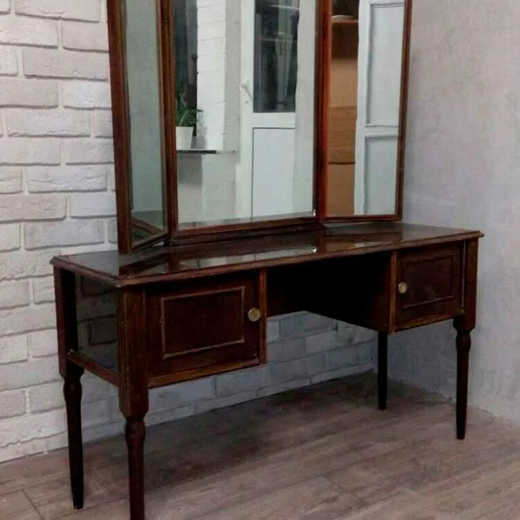 Трельяж авито. Трельяж режанс. трюмо сталинский ампир. трюмо фабриано 400. румынская мебель ссср 80 трюмо.