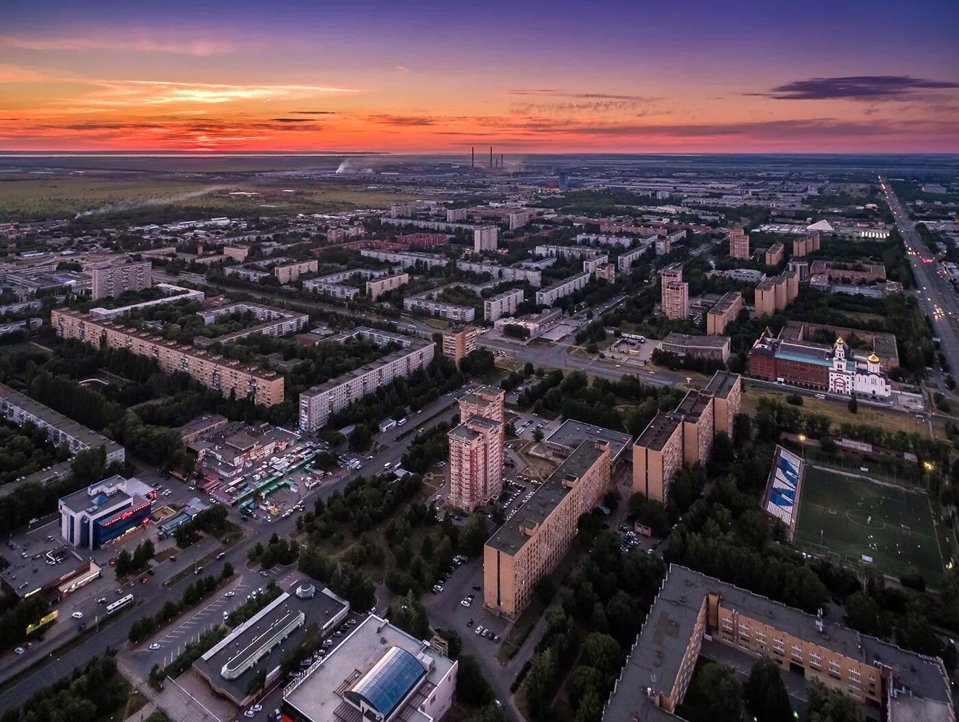 Тольятти с птичьего полета Комсомольский район. Тольятти новый город вид сверху. Вид Тольятти с высоты птичьего полета. Тольятти с высоты птичьего.