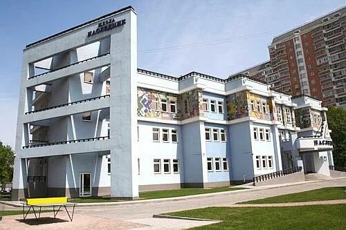 Школа наследник на борисовских прудах. Частная школа на борисовских прудах. Частная школа наследник москва. Школа наследник на борисовских прудах. Элитная школа в москве.
