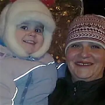 Малышок родители