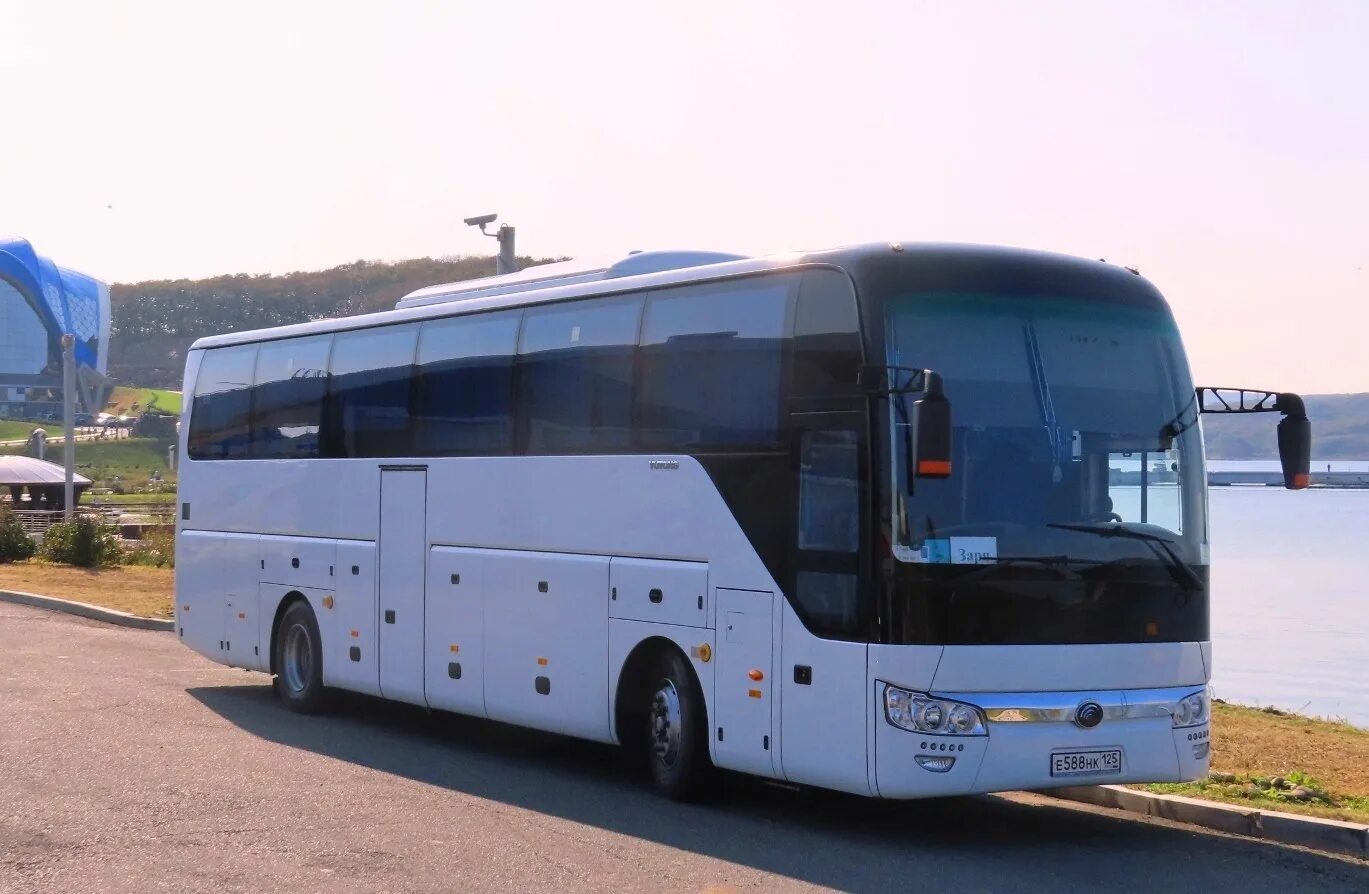 Автобус ютонг туристический. Yutong zk6122. Туристический автобус Ютонг 6122. Автобус автобус Ютонг zk6122. Yutong zk6122 2021.