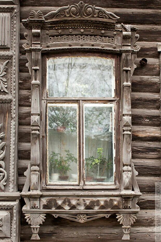 Наличники на окна. Музей наличников ивана хафизова. Иркутские ставни. История создания окон. История создания окон.