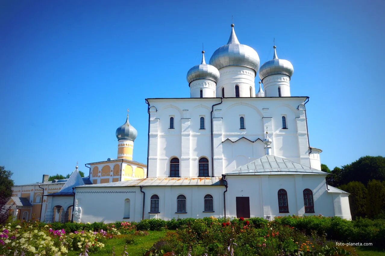 Новгород Варлаамо-Хутынский Спасо-Преображенский монастырь. Хутынский монастырь Великий Новгород. Хутынь Варлаамо-Хутынский Спасо-Преображенский женский монастырь. Спасо-Преображенском соборе Варлаамо-Хутынского монастыря. Сайт хутынского монастыря