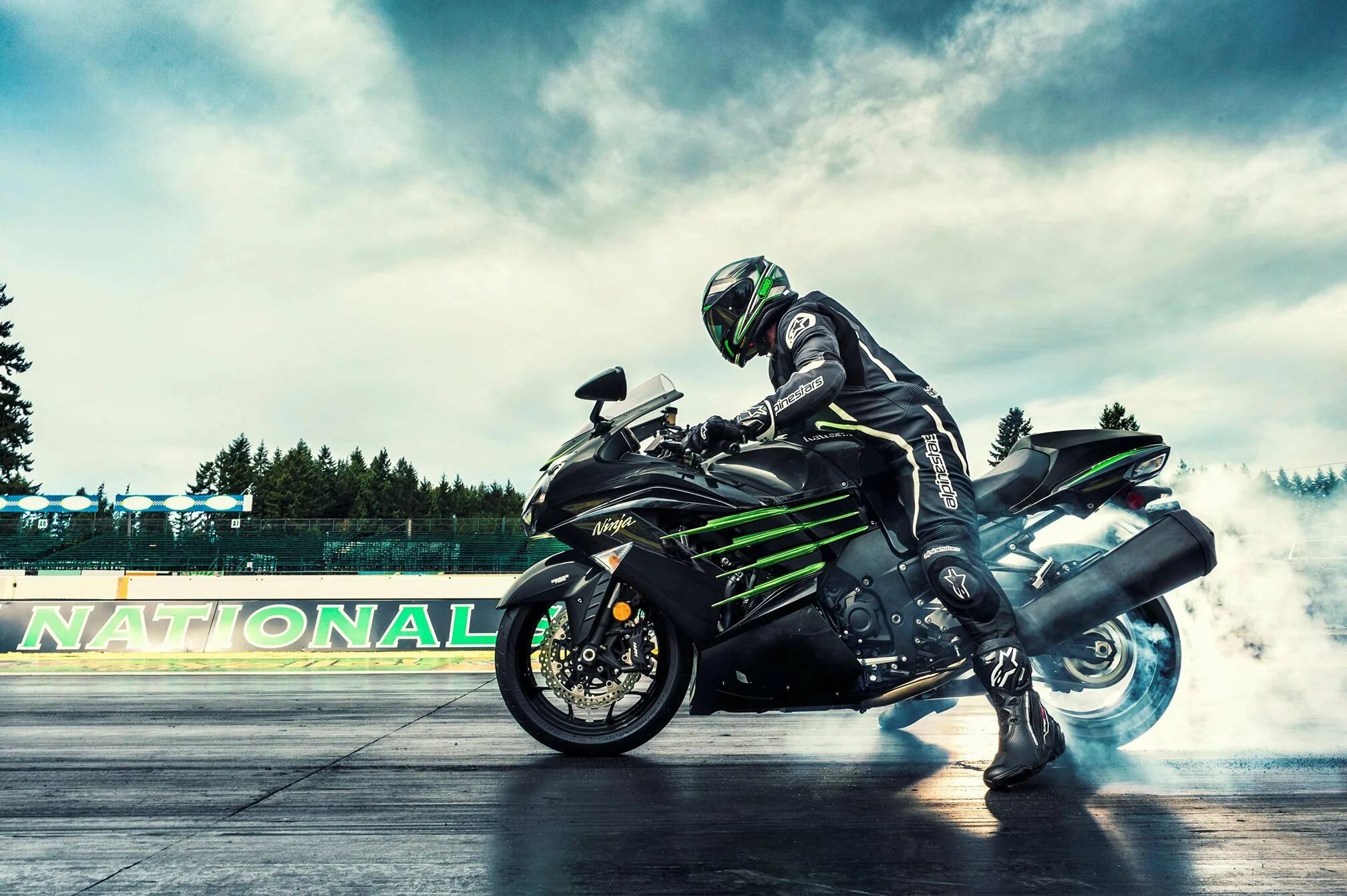 Кс мото. Kawasaki zx14. kawasaki zx14r 2025. мото байкер кавасаки ниндзя. кавасаки ниндзя арт.