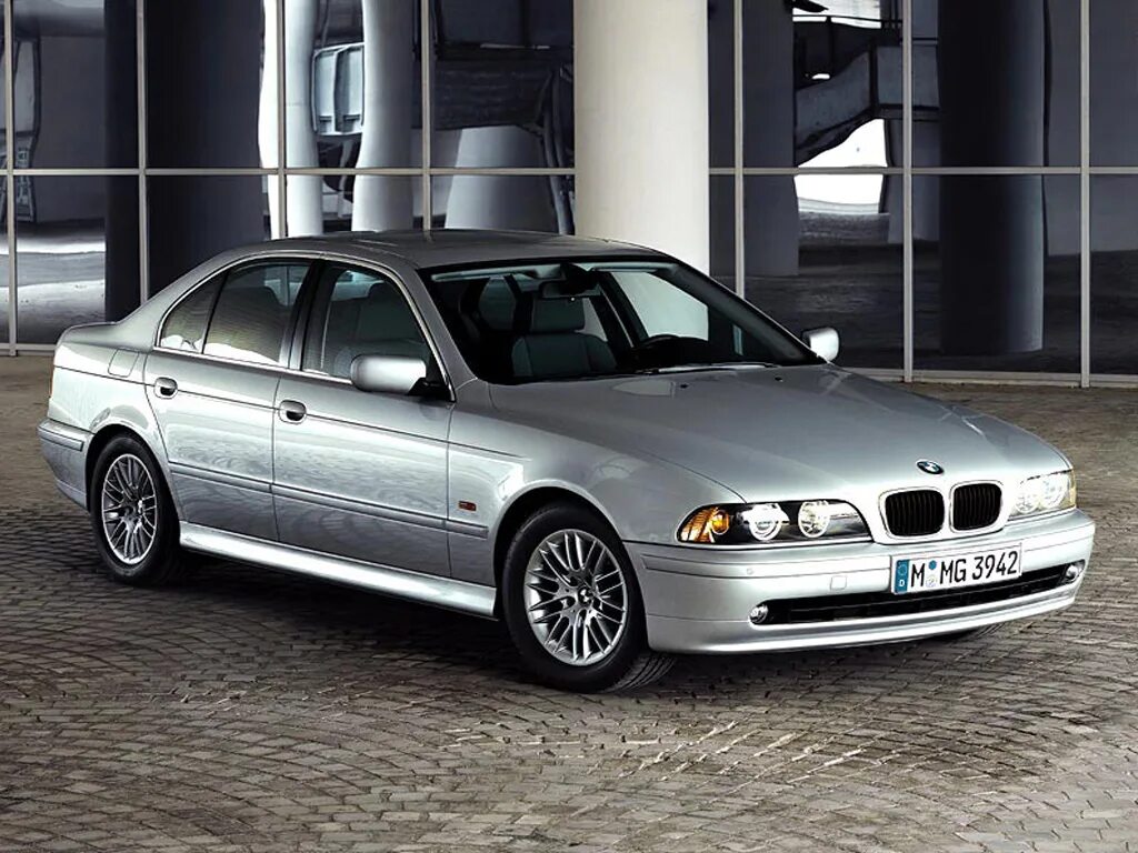 Bmw 5 e39. Е 39 кузов бмв. 39 бмв е39. Е39 бмв перфоманс. Bmw 525 e39.