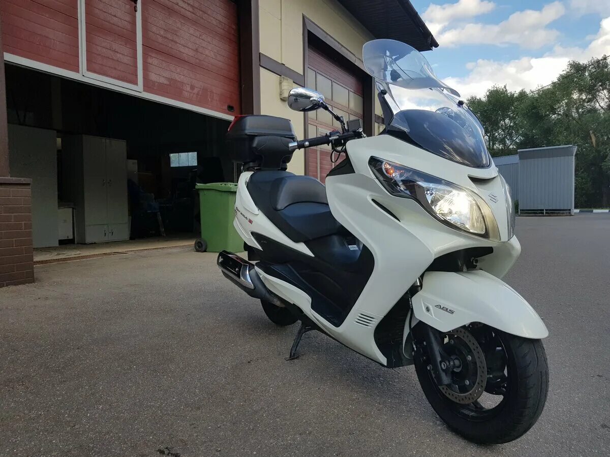 Skywave 400. Burgman skywave 400. suzuki burgman (skywave) 400. сузуки skywave 400. макси скутер сузуки скайвэй 400.