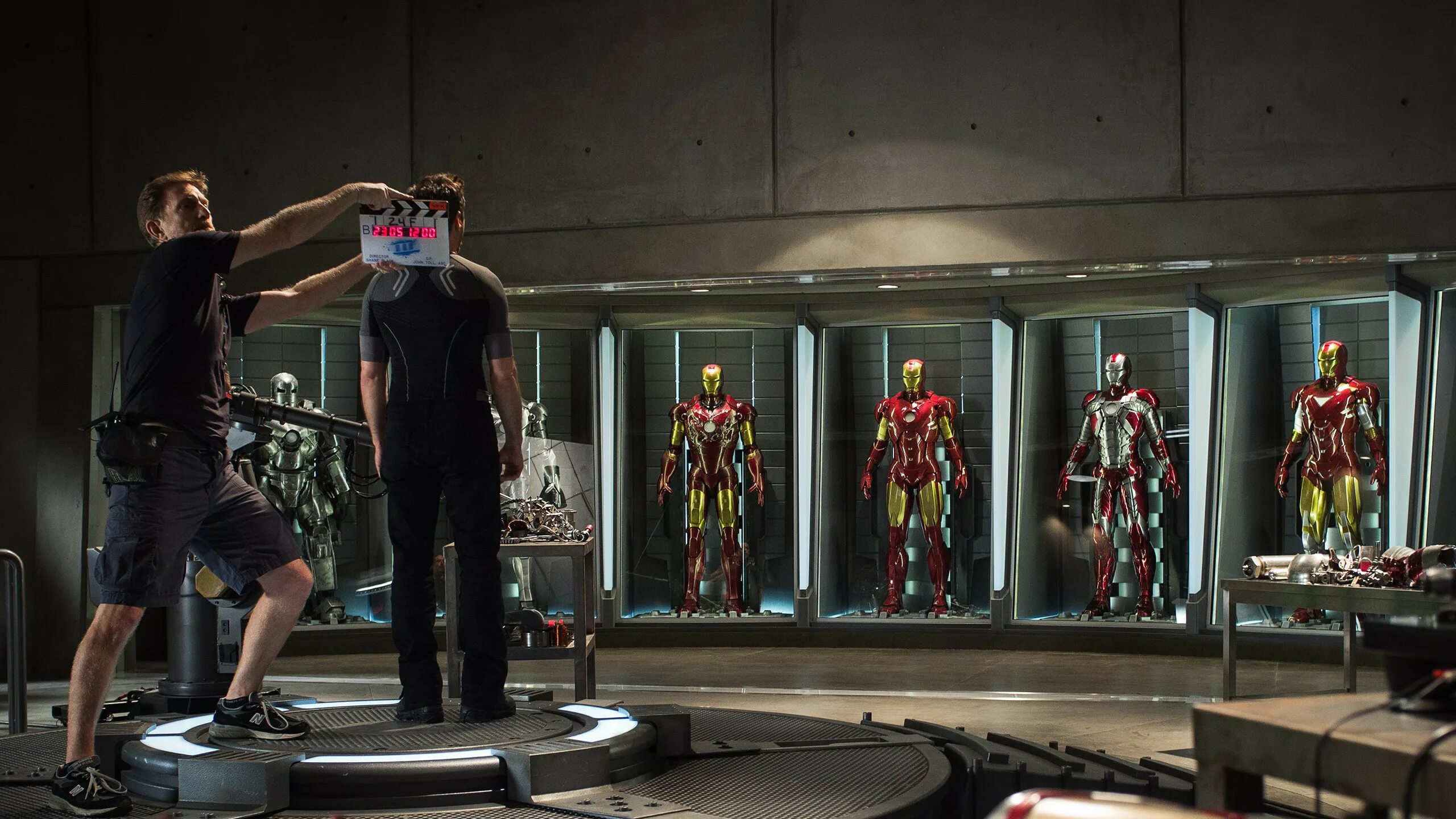 Железный человек 3 iron man 3. Тони старк железный человек 3. «железный человек 3» (iron man 3, 2013). железный человек 3 кадры из фильма. marvel studios «железный человек» 2008.