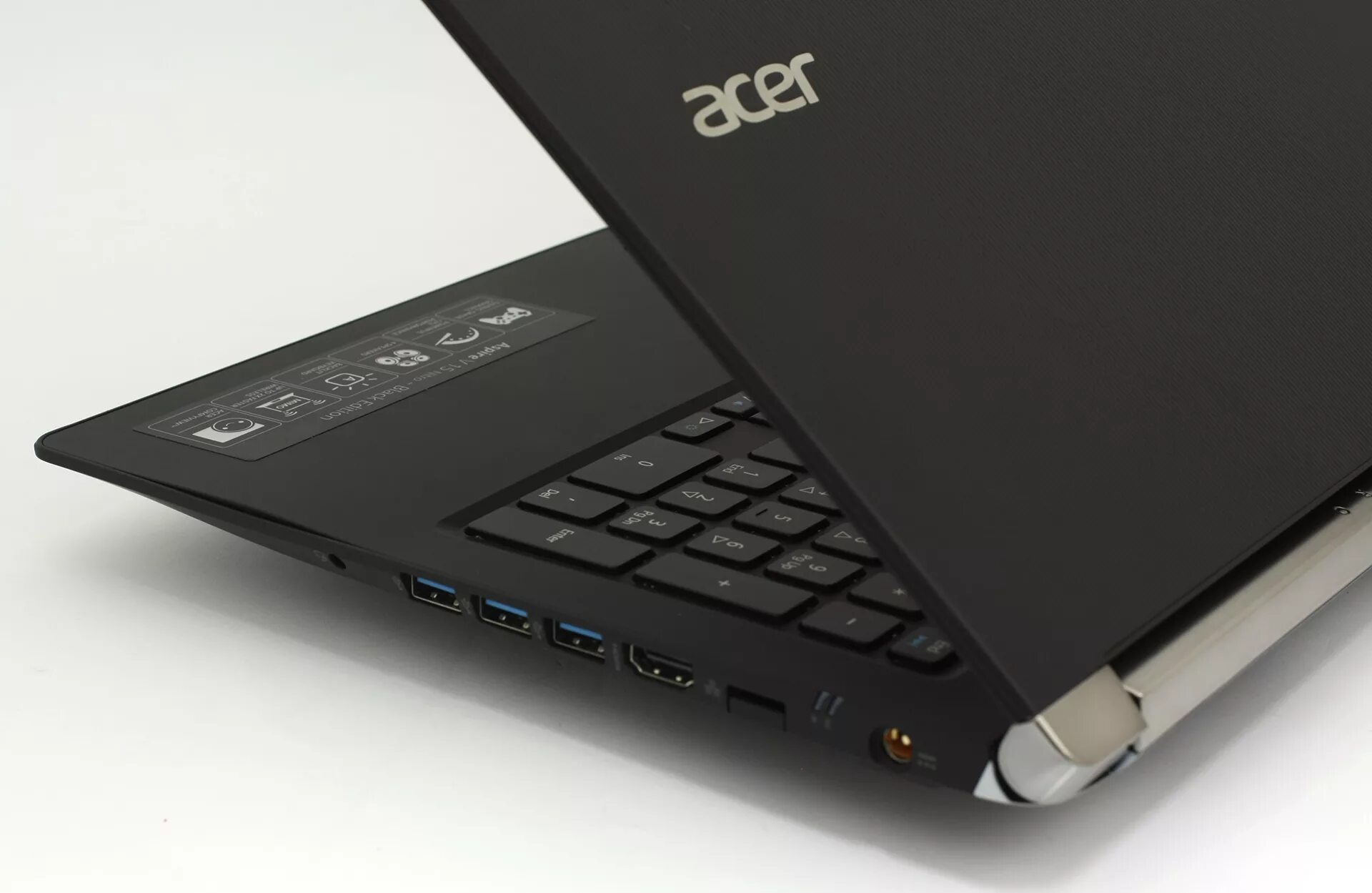 Ноутбук aspire черный. Acer Aspire v15 Nitro. Acer Aspire v15 Nitro Black Edition. Acer v Nitro 15 Black Edition. Acer Aspire v Nitro Black Edition.