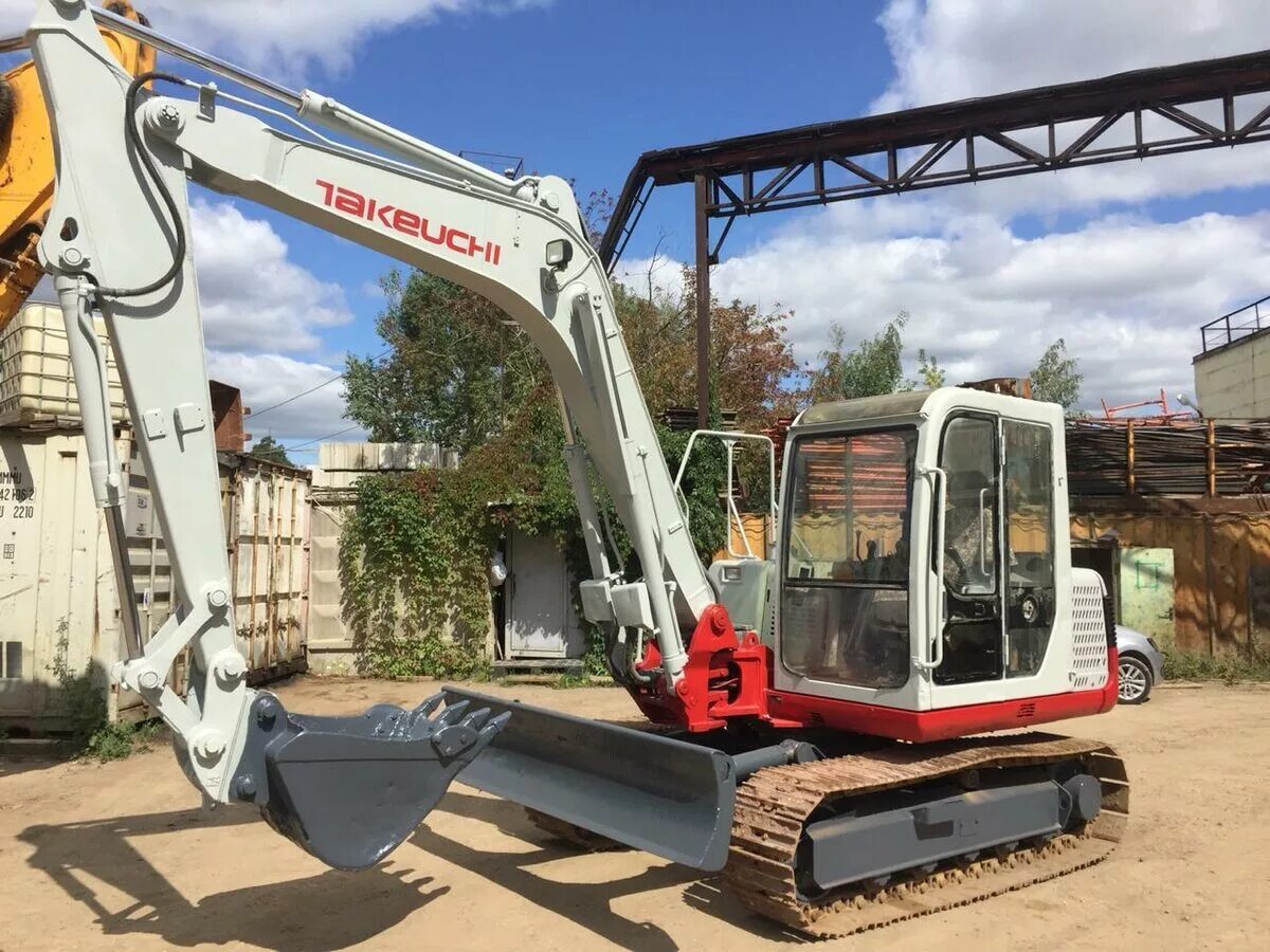 Продажа экскаваторов б у. Takeuchi tb175. Мини экскаватор Takeuchi TB. Экскаватор Такеучи 175. Экскаватор Такеучи 16 тонн.