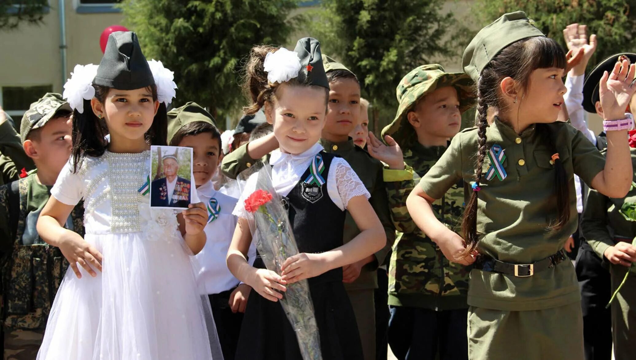9 may uchun rasmlar. 14 января день защитника отечества в узбекистане. 9 may узбекистан. 9 мая день победы узбекистан. узбекистан 9 мая парад.